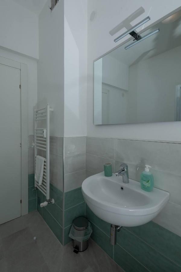Casa Daniela - Terrazza Vista Mare Super Centrale Rapallo Ngoại thất bức ảnh